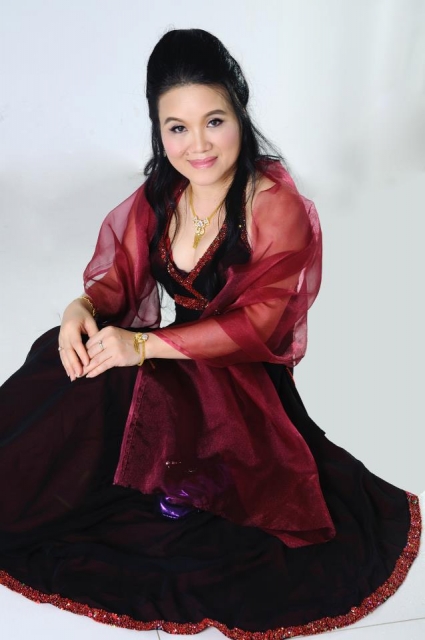 VanKieuNguyetHa2011