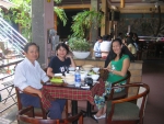Có thực mới vượt đươc đạo, bụng có no thì mới nói chuyện độc đảng đa đảng được!