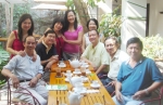 Hùng & bà xã và các bạn