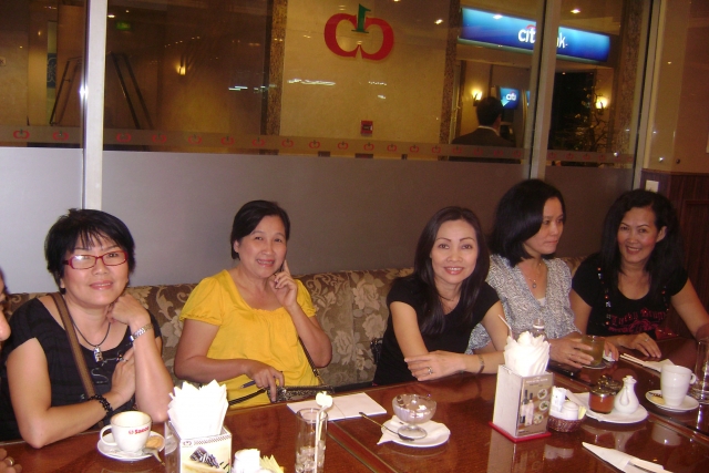 Hoang Yen - Ngoc Thanh & Kim Anh