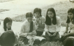 Vân, Mai, Bích Huyền, Phương Anh và Ngọc Thanh